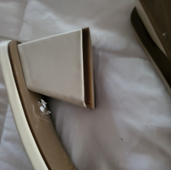 Shoes - Picture 3 of 6